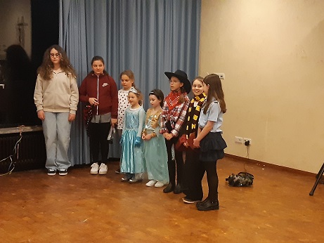 Mali folklor mala